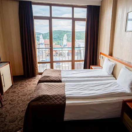 Hotel Premier - Center, Panorama View 4*